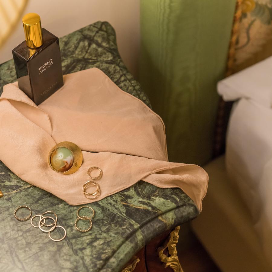 Hotel Bernini Palace Florencie Exteriér fotografie A silk handkerchief