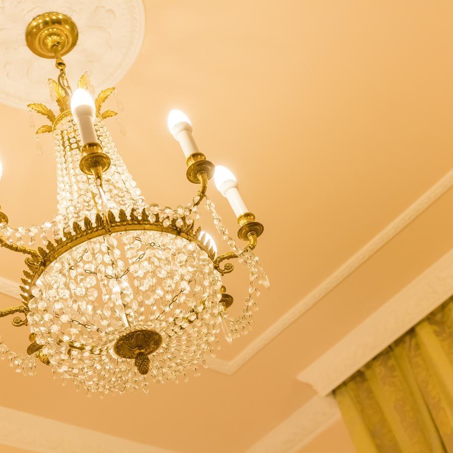 Hotel Bernini Palace Florencie Exteriér fotografie A chandelier